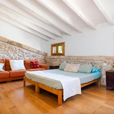 Yourhouse Es Fiters * Muro